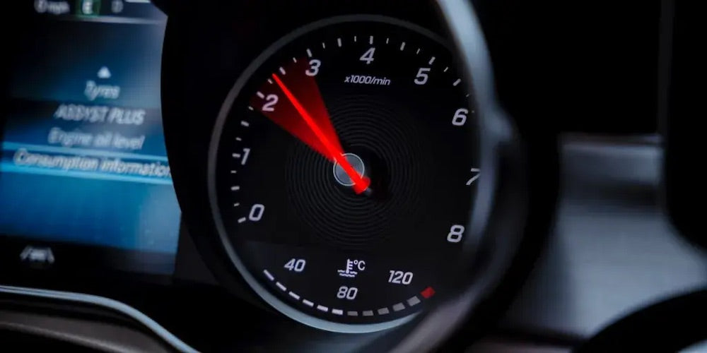 Dynamic tachometer in a Mercedes via OBDeleven
